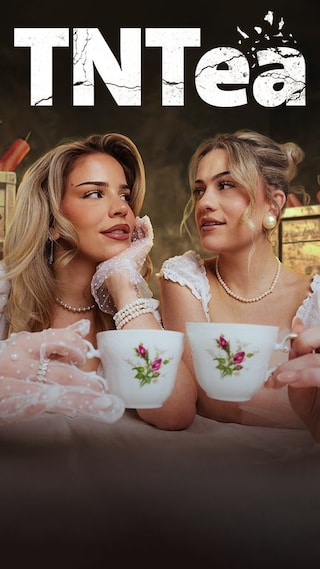 Podcastcover „TnTea - mit Livia & Romina“